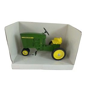 Vintage New Toy Ertl 1:8th JOHN DEERE MODEL 20 D-65 PEDAL TRACTOR Rare